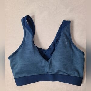 Nike Yoga light support twisted keyhole sports bra- Size small